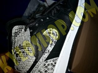 Air Jordan J1 Sneakers