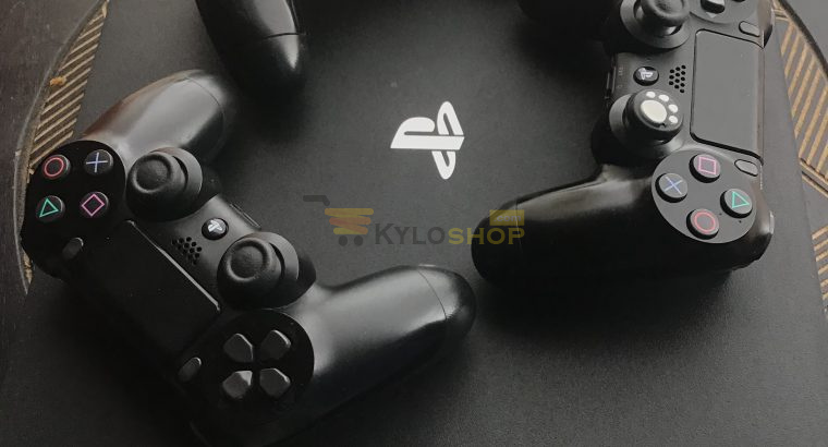 PS4 PRO 3 PADS, 15 GAMES