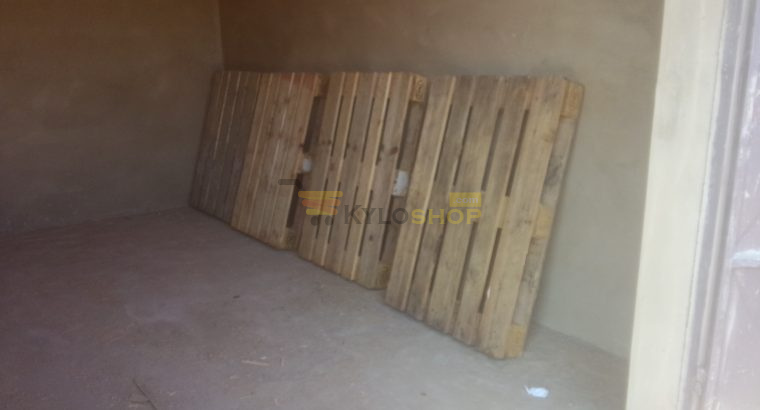 Shop For Rent In Tetegu, Ga South