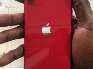 iPhone 11 red 64 gig Face ID error no True Tone bh85