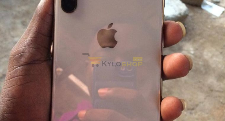 IPHONE XS MAX LOCKED TO JV
