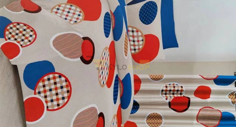 Quality Bedsheets with curtains