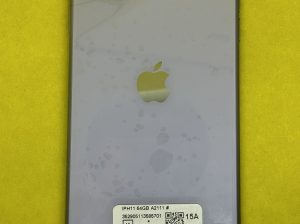 IPhone 11 64GB factory unlocked ID 321