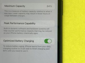 IPhone 11 64GB factory unlocked ID 592