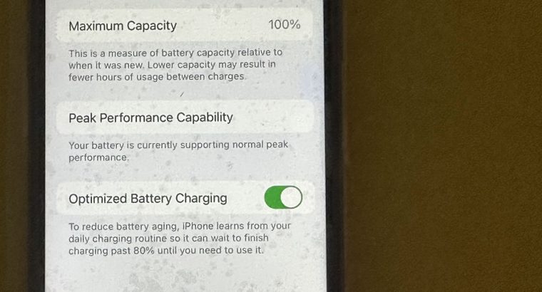 IPhone X 64GB Factory unlocked ID 91