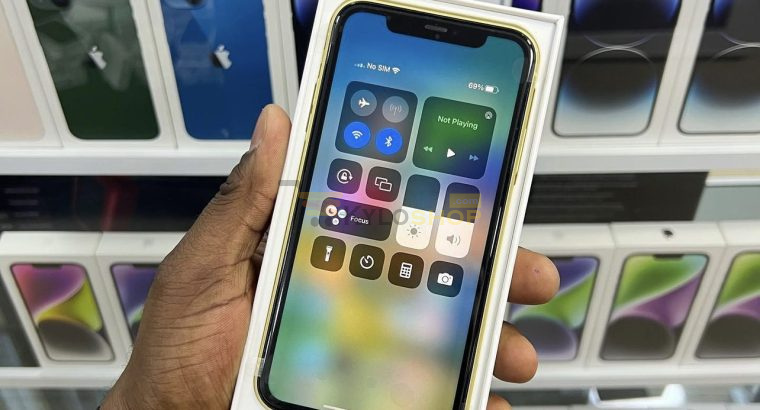 iPhone 11 128GB Factory Unlocked