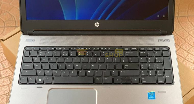HP Laptop Intel (R) Core (TM) i3 5005U