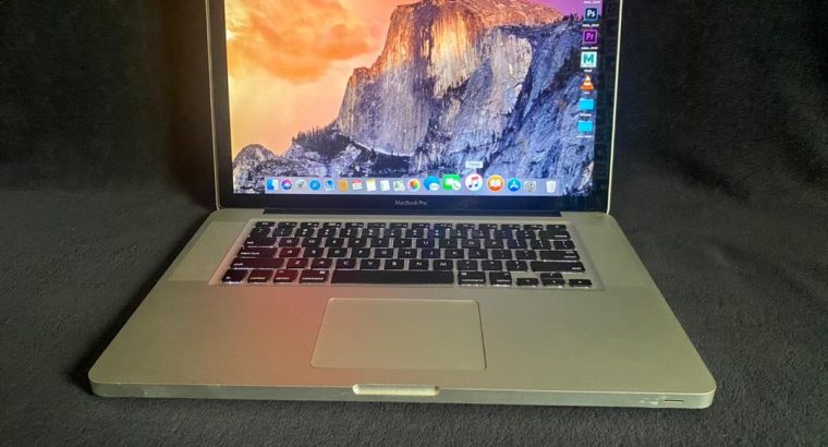 MacBook Pro , Intel core i7, 1TB