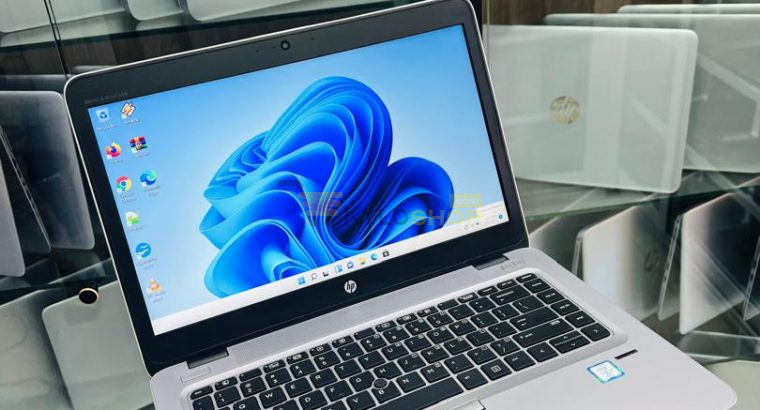 *HP EliteBook 820 G4*
