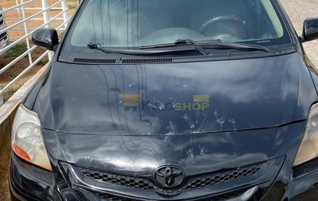 Toyota Yaris 2009 model