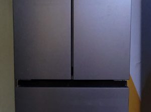 Hisense 328L fridge