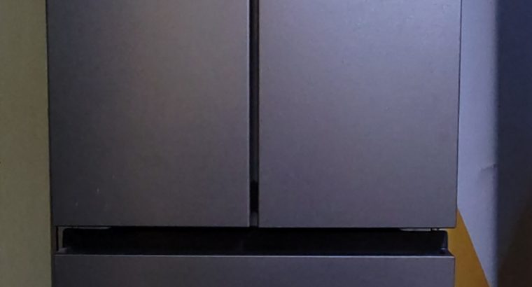 Hisense 328L fridge