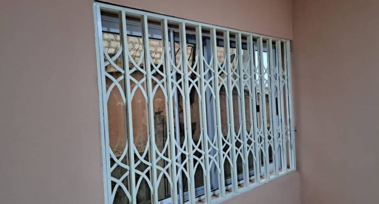 Chamber and hall for rent at Accra, Mallam