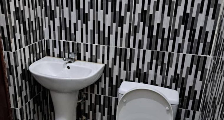 Chamber and hall for rent at Accra, Mallam