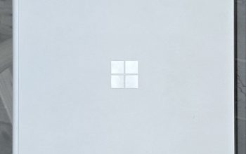 Microsoft Surface Book2 15″ 2in1 Laptop i7